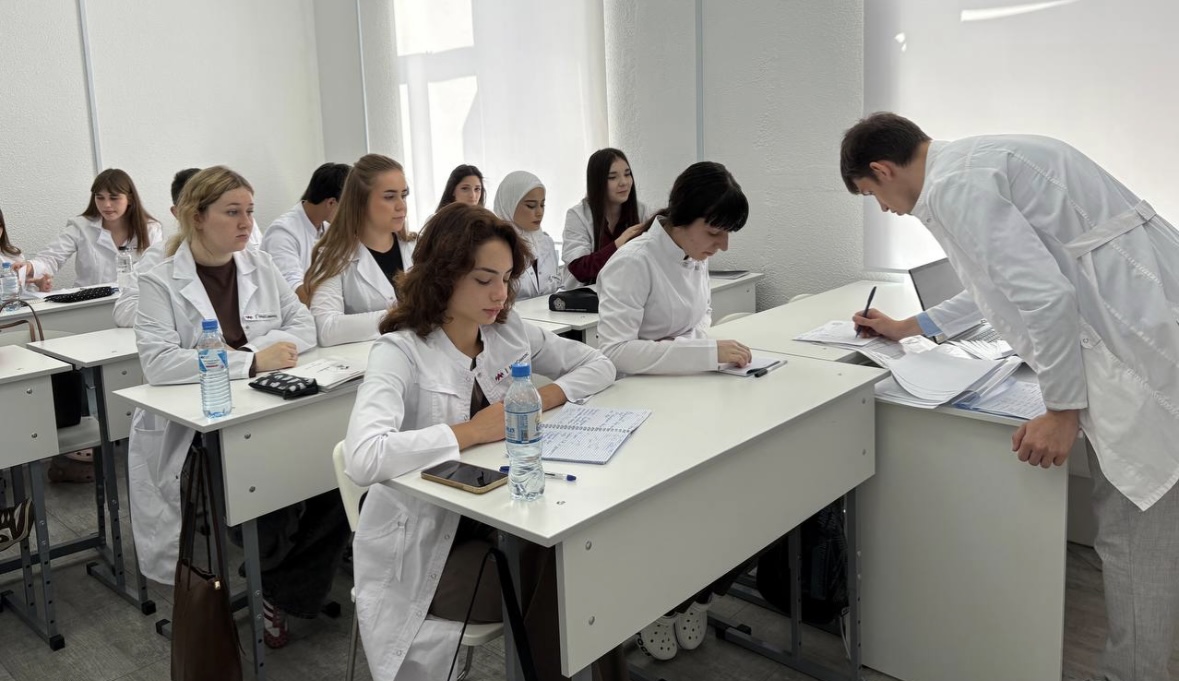 Прием в медколледж