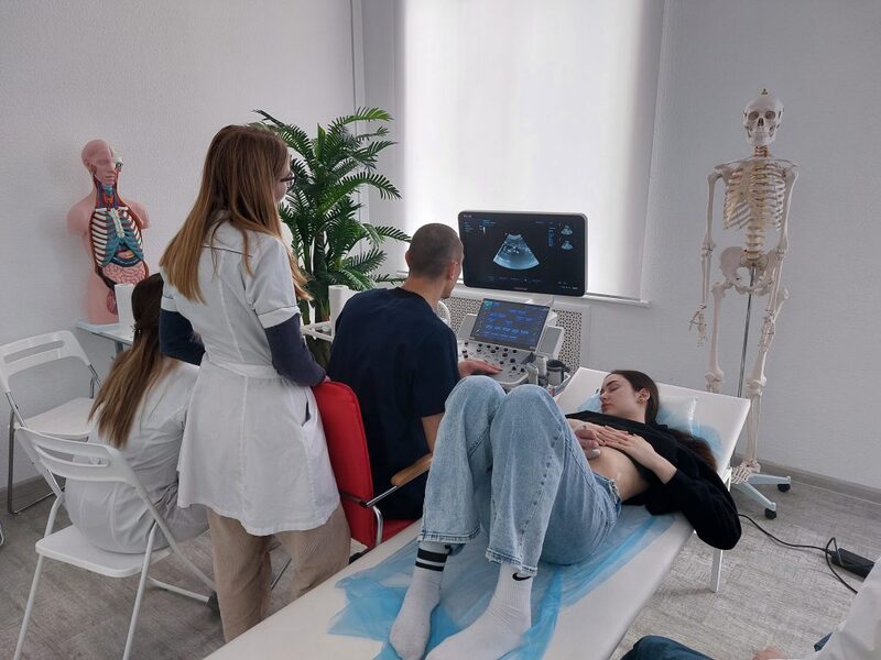 Минздрав ужесточает требования к выпускникам медвузов: обязательная отработка и новые правила аккредитации