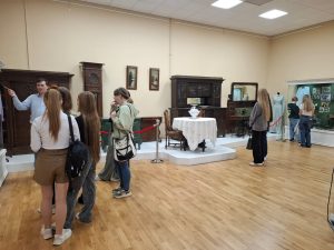 Студенты «МедСкиллс» посетили областной музей краеведения
