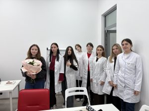 Празднование Дня учителя в медицинском колледже «МедСкиллс»