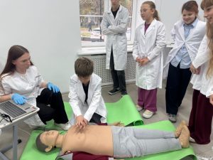 Учащиеся школы №15 города Батайска посетили «МедСкиллс»