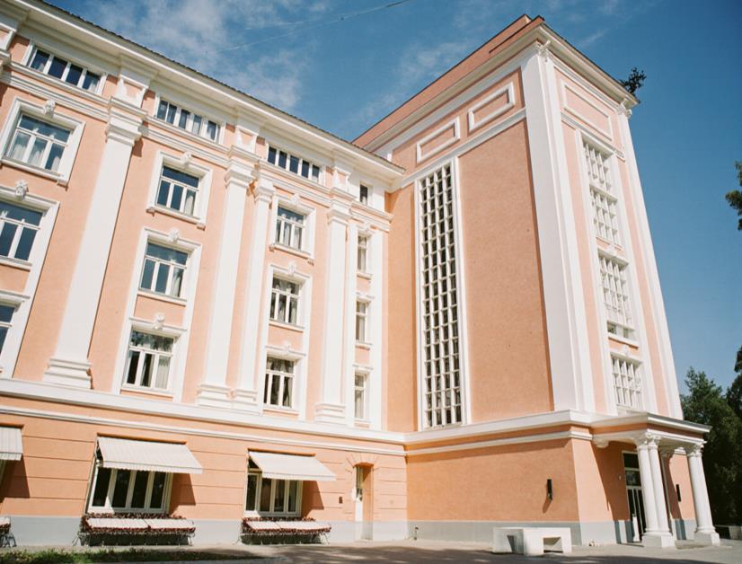 Абитуриенту НГМУ