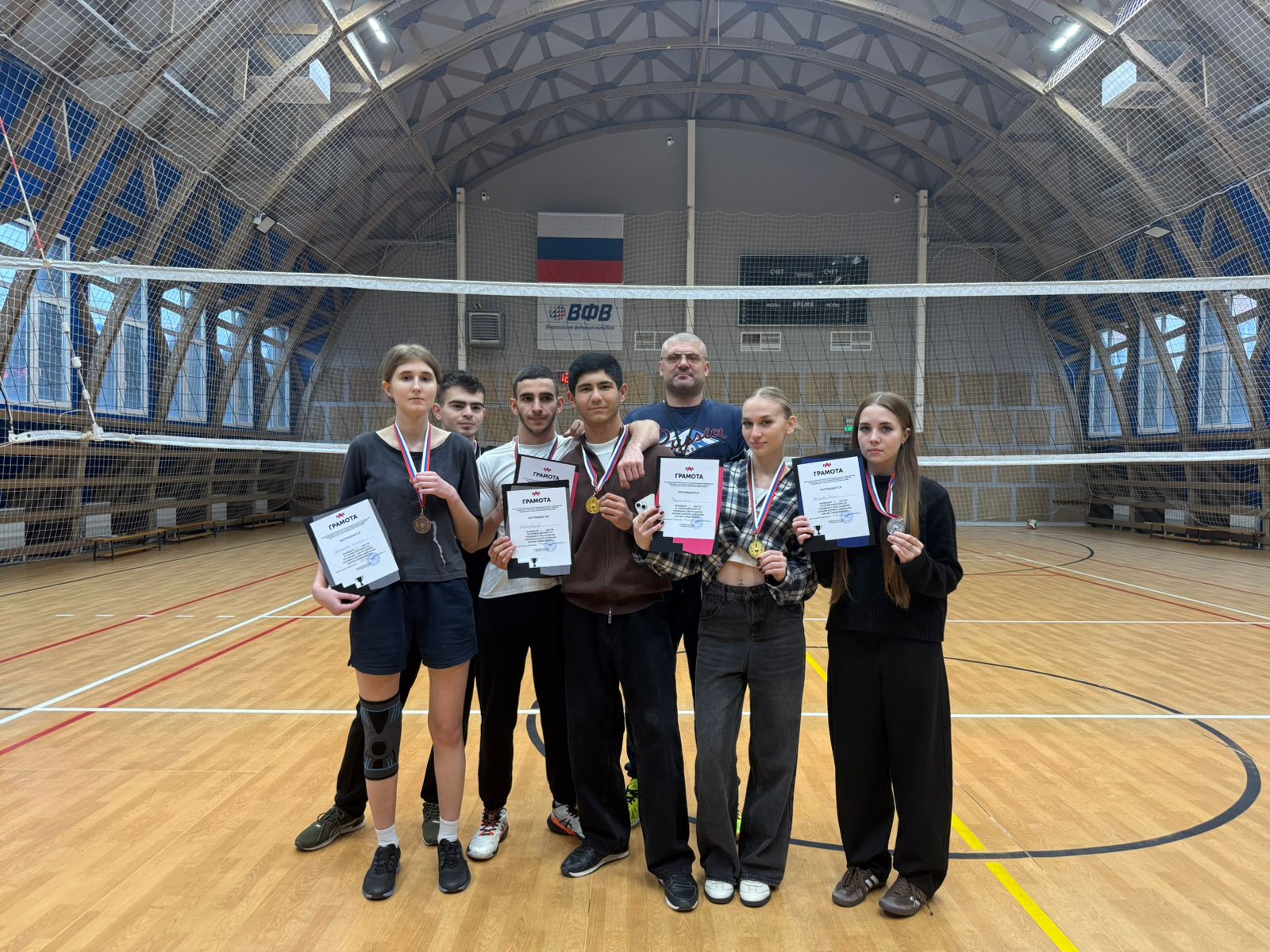 В «МедСкиллс» прошли соревнования по прыжкам в длину