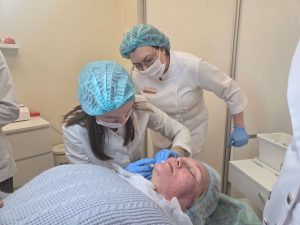 В «МедСкиллс» проходит курс переподготовки по косметологии для врачей