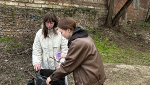 Студенты «МедСкиллс» вышли на первый весенний субботник