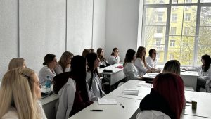Студенты группы СД-1 провели просветительскую лекцию ко Дню дерматовенеролога