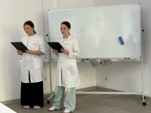 В «МедСкиллс» прошло праздничное мероприятие ко Дню медицинской сестры