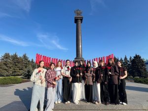 Студенты «МедСкиллс» почтили память героев в преддверии Дня Победы