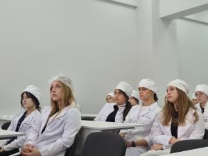 Лекция о ВИЧ-инфекции для студентов «МедСкиллс»