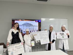 На уроке истории студенты «МедСкиллс» изучили врачей XX века